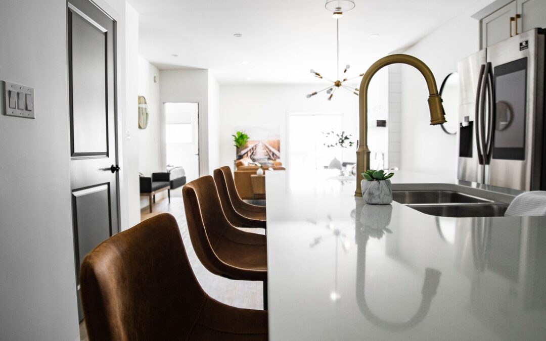 Czym malować meble? Poradnik dla początkujących i zaawansowanych